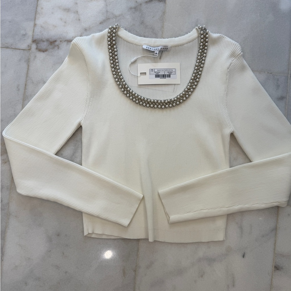 Beads & Pearls Neckline Knit Top white